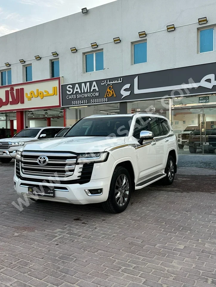 Toyota Land Cruiser VX Twin Turbo 2022 Automatic 99,000 Km 6 Cylinder Four Wheel Drive (4WD) SUV White