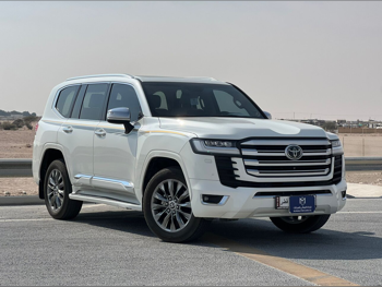 تويوتا  لاند كروزر  في اكس ار توين توربو  2023  اوتوماتيك  132,000 كم  6 سلندر  دفع رباعي  اس يو في  أبيض