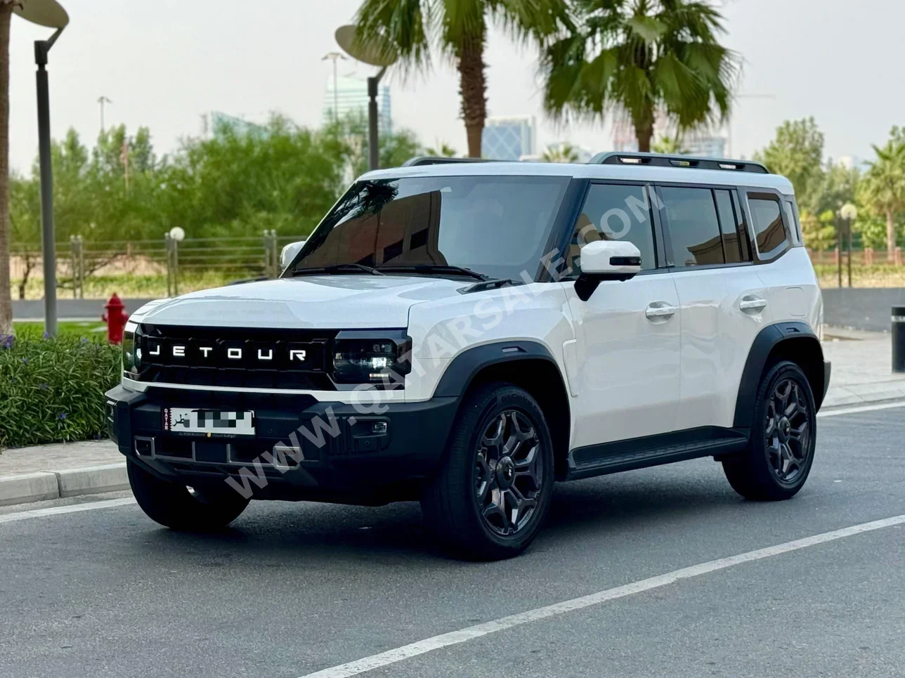 جيتور تي 2 لكجري 2025 اوتوماتيك 15,000 كم 4 سلندر دفع رباعي اس يو في أبيض تحت الضمان