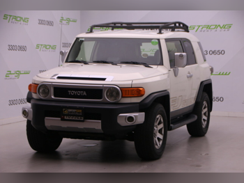 Toyota  FJ Cruiser  2016  Automatic  184,000 Km  6 Cylinder  Four Wheel Drive (4WD)  SUV  White