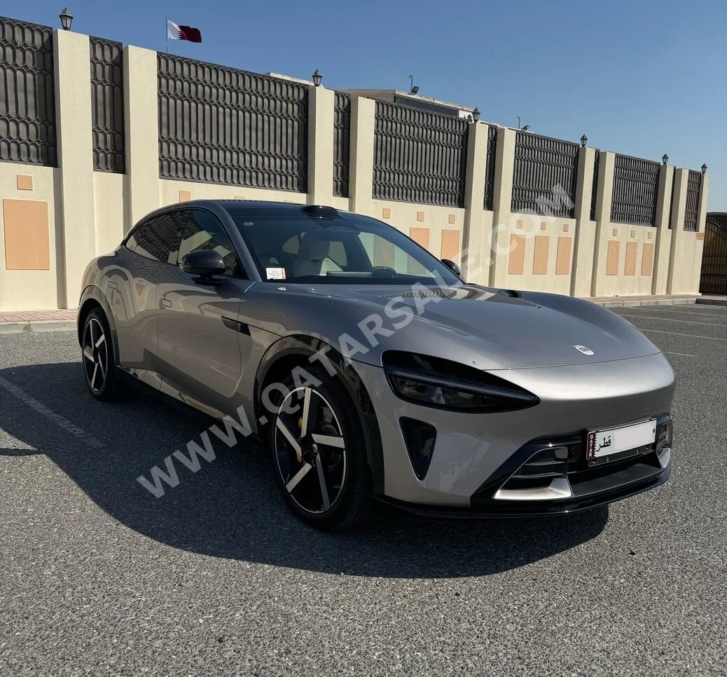 شاومي واي يو 7 ماكس 2026 اوتوماتيك 0 كم 0 سلندر دفع رباعي اس يو في فضي تحت الضمان