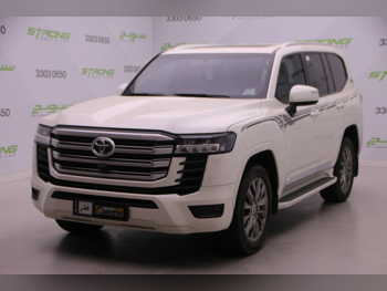 Toyota Land Cruiser GXR Twin Turbo 2022 Automatic 28,400 Km 6 Cylinder Four Wheel Drive (4WD) SUV Pearl With Warranty
