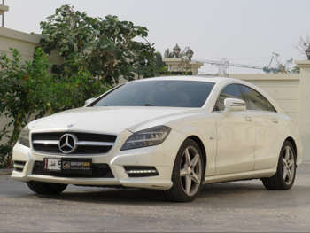 مرسيدس - بنز سي ال اس 350 2012 اوتوماتيك 97,000 كم 6 سلندر دفع خلفي سيدان أبيض