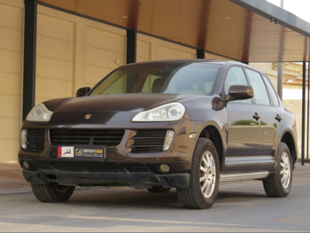 Porsche  Cayenne  2009  Automatic  182,000 Km  6 Cylinder  Four Wheel Drive (4WD)  SUV  Brown