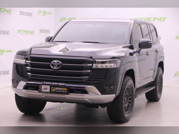 تويوتا  لاند كروزر  جي اكس  2024  اوتوماتيك  32,000 كم  6 سلندر  دفع رباعي  اس يو في  أسود  تحت الضمان