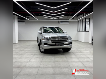 Toyota  Land Cruiser  GXR  2020  Automatic  220,000 Km  6 Cylinder  Four Wheel Drive (4WD)  SUV  Silver