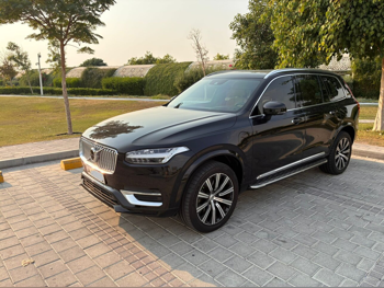 Volvo  XC  90  2021  Automatic  42,000 Km  4 Cylinder  Four Wheel Drive (4WD)  SUV  Black  With Warranty