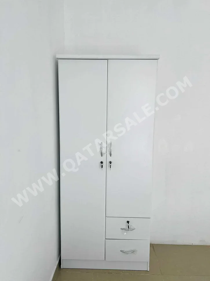 خزائن ودواليب الملابس والزينة - لايف ستايل  - خزائن  - أبيض