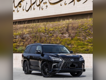 لكزس ال اكس 570 اس بلاك ايديشن 2019 اوتوماتيك 93,000 كم 8 سلندر دفع رباعي اس يو في أسود تحت الضمان