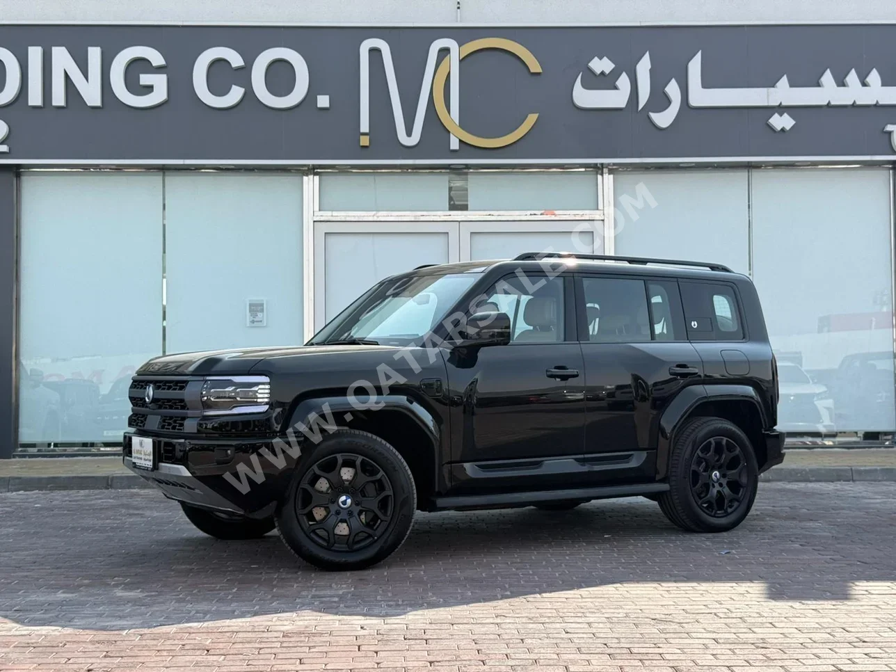 بي واي دي ليوبارد 8 فلاك شب 2026 اوتوماتيك 0 كم 4 سلندر دفع رباعي اس يو في أسود تحت الضمان