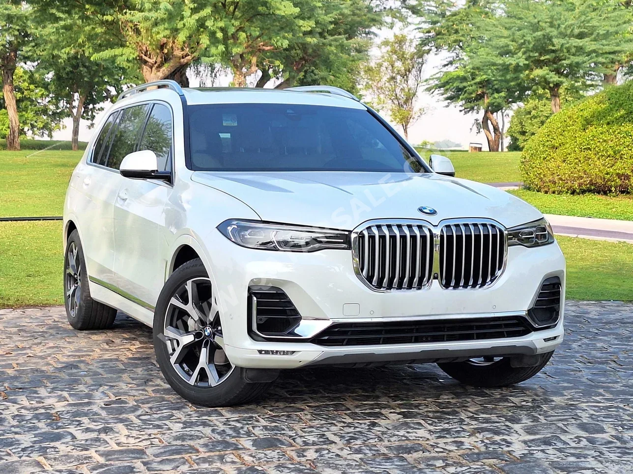 بي ام دبليو الفئة - اكس اكس7 40 اي 2020 اوتوماتيك 91,000 كم 6 سلندر دفع كلي مستمر اس يو في أبيض لؤلؤي