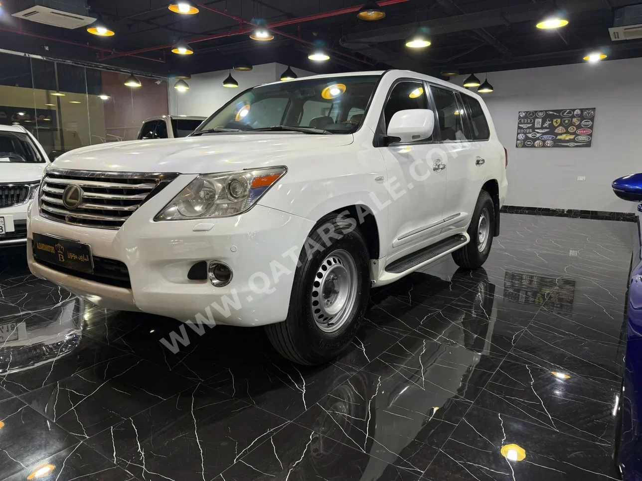 Lexus  LX  570  2009  Automatic  468,000 Km  8 Cylinder  All Wheel Drive (AWD)  SUV  White
