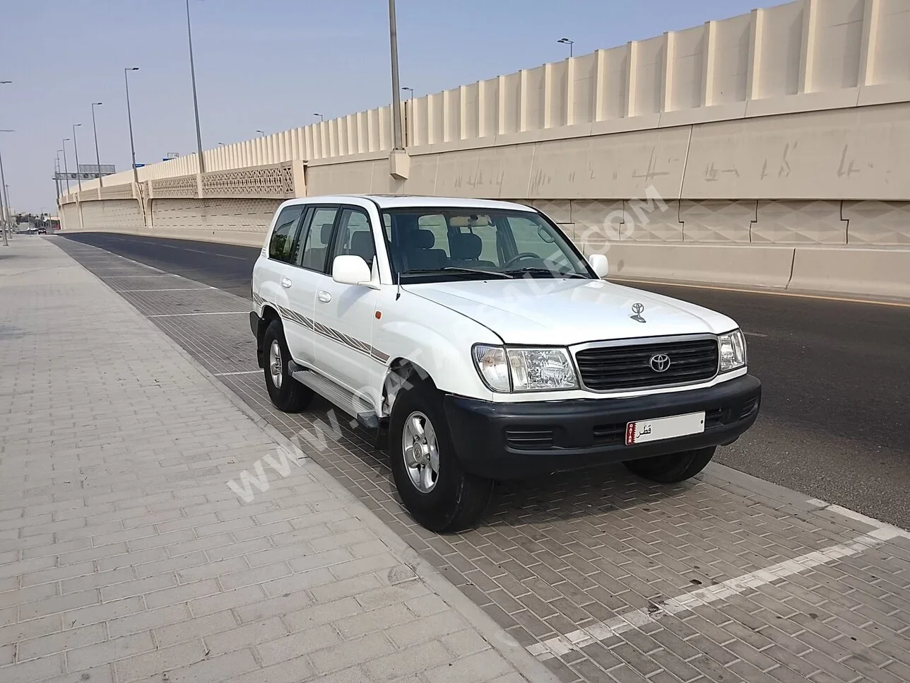 تويوتا لاند كروزر جي اكس ار 1998 اوتوماتيك 503,000 كم 6 سلندر دفع رباعي اس يو في أبيض