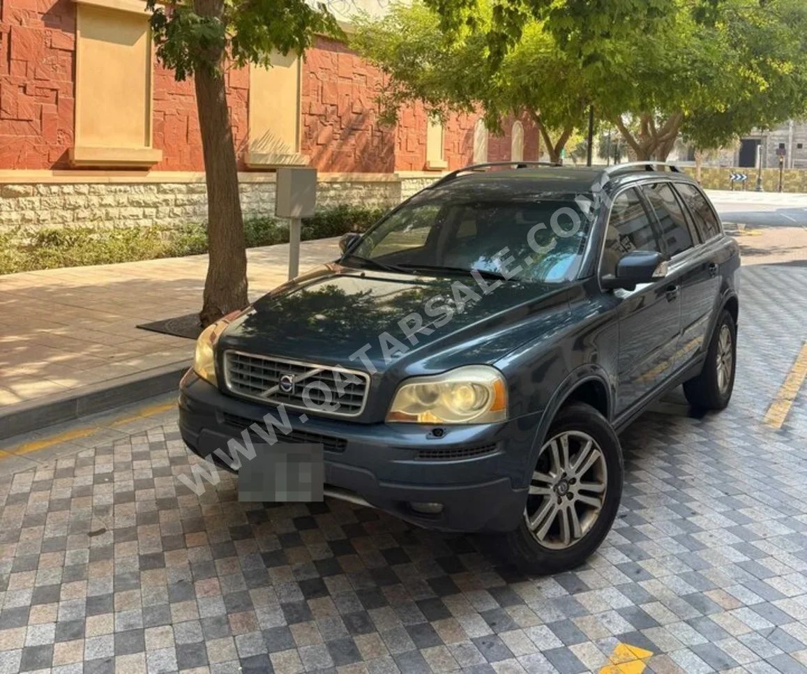 فولفو اكس سي 90 2009 اوتوماتيك 229,000 كم 6 سلندر دفع رباعي اس يو في رمادي غامق