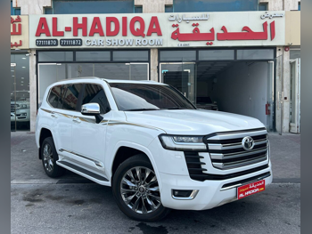 Toyota  Land Cruiser  VX Twin Turbo  2022  Automatic  83,000 Km  6 Cylinder  Four Wheel Drive (4WD)  SUV  White
