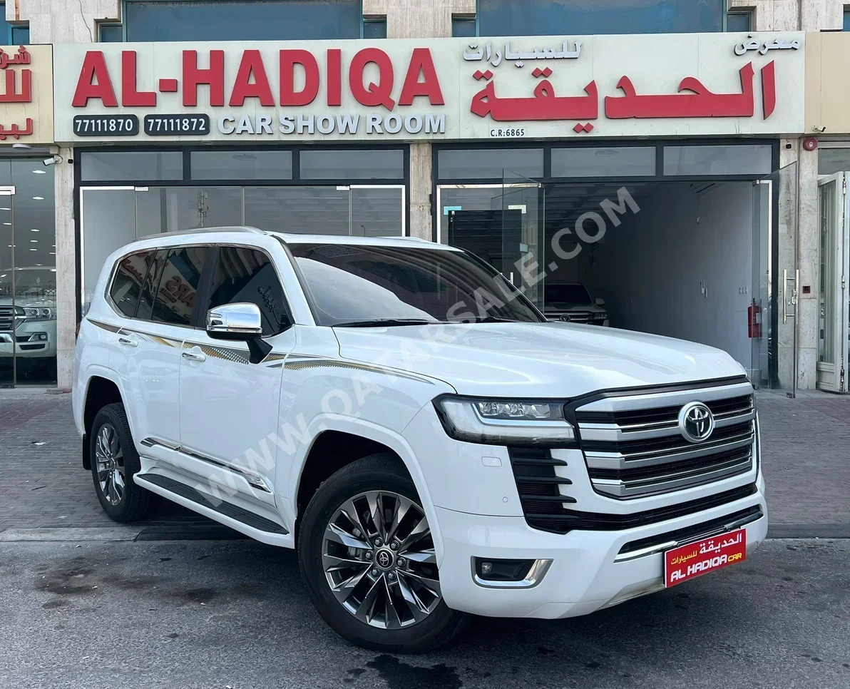 تويوتا لاند كروزر في اكس توين توربو 2022 اوتوماتيك 83,000 كم 6 سلندر دفع رباعي اس يو في أبيض