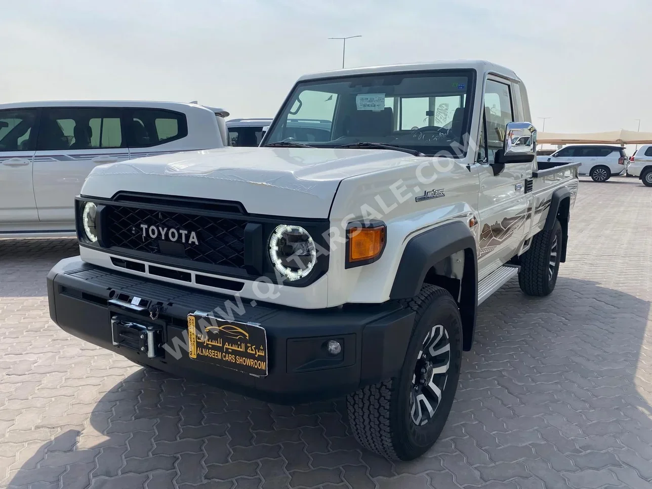Toyota  Land Cruiser  LX  2025  Automatic  0 Km  6 Cylinder  Four Wheel Drive (4WD)  Pick Up  White  With Warranty