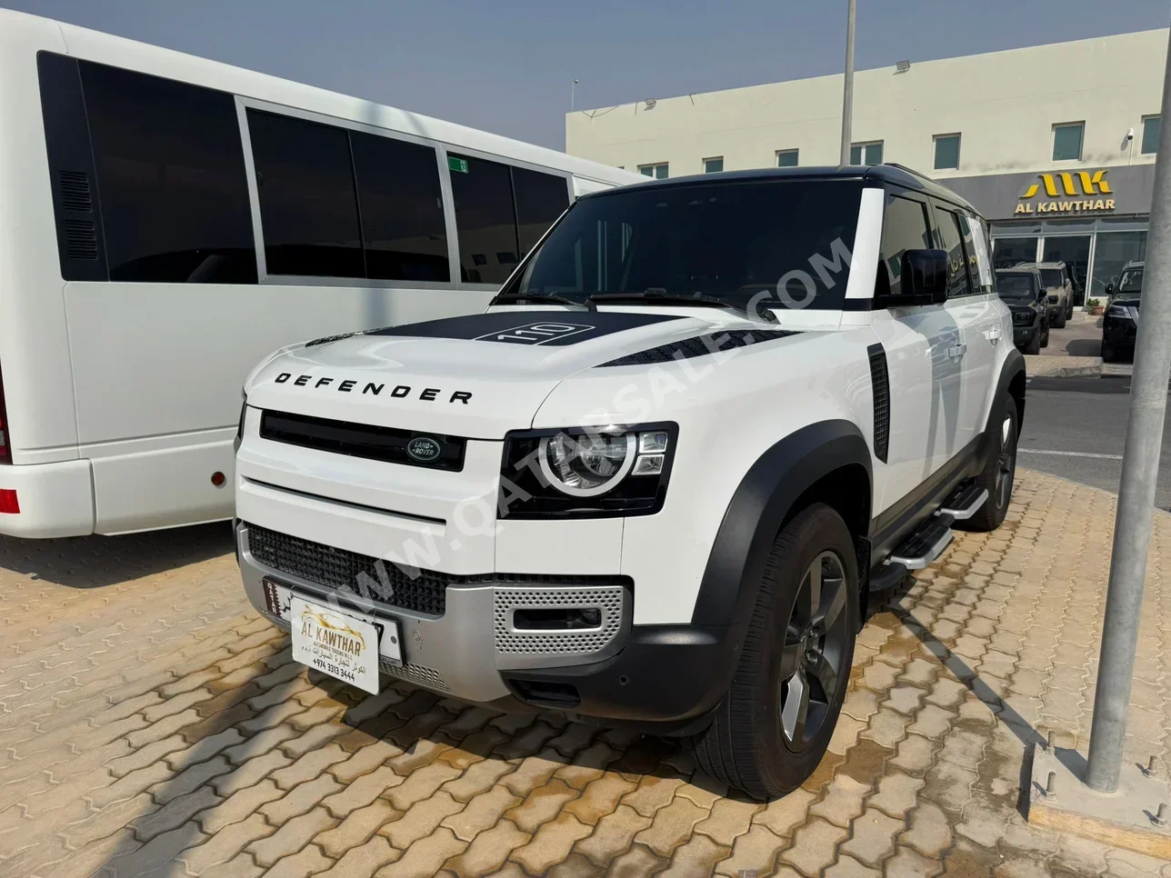 لاند روفر  ديفيندر  110  2023  اوتوماتيك  53,000 كم  6 سلندر  دفع رباعي  اس يو في  أبيض  تحت الضمان