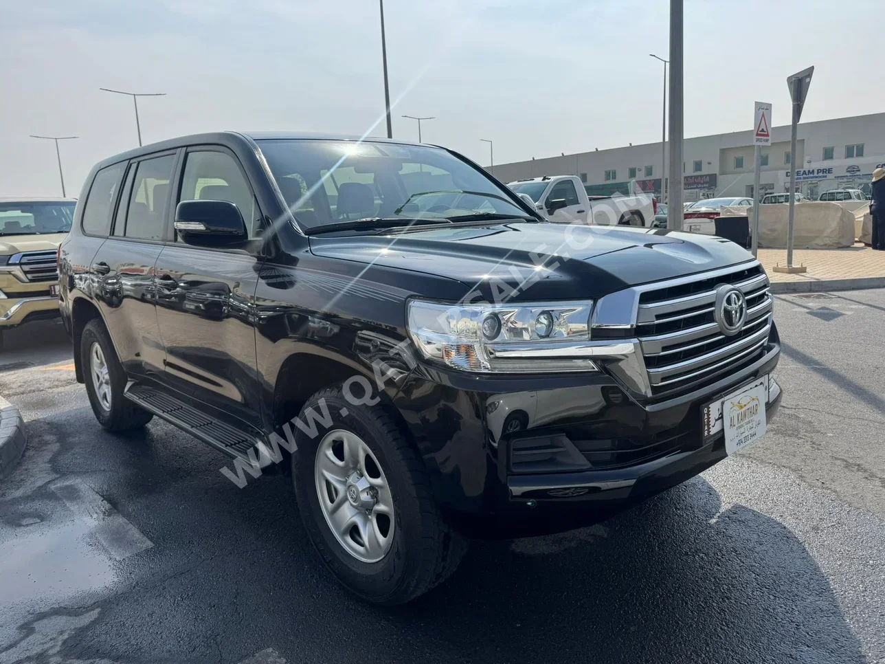 Toyota  Land Cruiser  GXR  2019  Automatic  320,000 Km  6 Cylinder  Four Wheel Drive (4WD)  SUV  Black