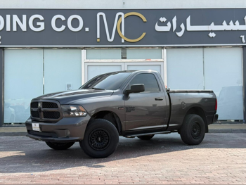 دودج  رام  1500  2022  اوتوماتيك  122,000 كم  8 سلندر  دفع رباعي  بيكب  أسود