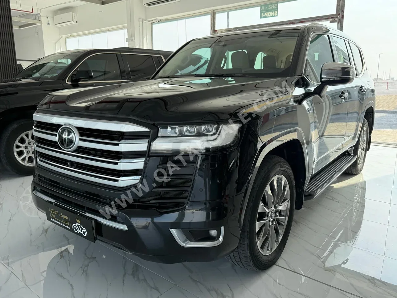 Toyota  Land Cruiser  VXR  2022  Automatic  97,000 Km  8 Cylinder  Four Wheel Drive (4WD)  SUV  Black