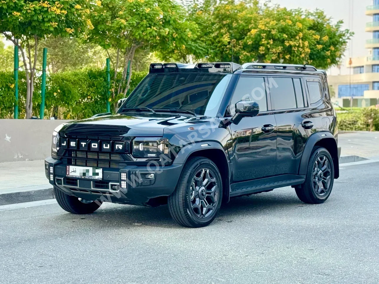 جيتور تي 2 هايبرد 2025 اوتوماتيك 12,000 كم 4 سلندر دفع رباعي اس يو في أسود تحت الضمان