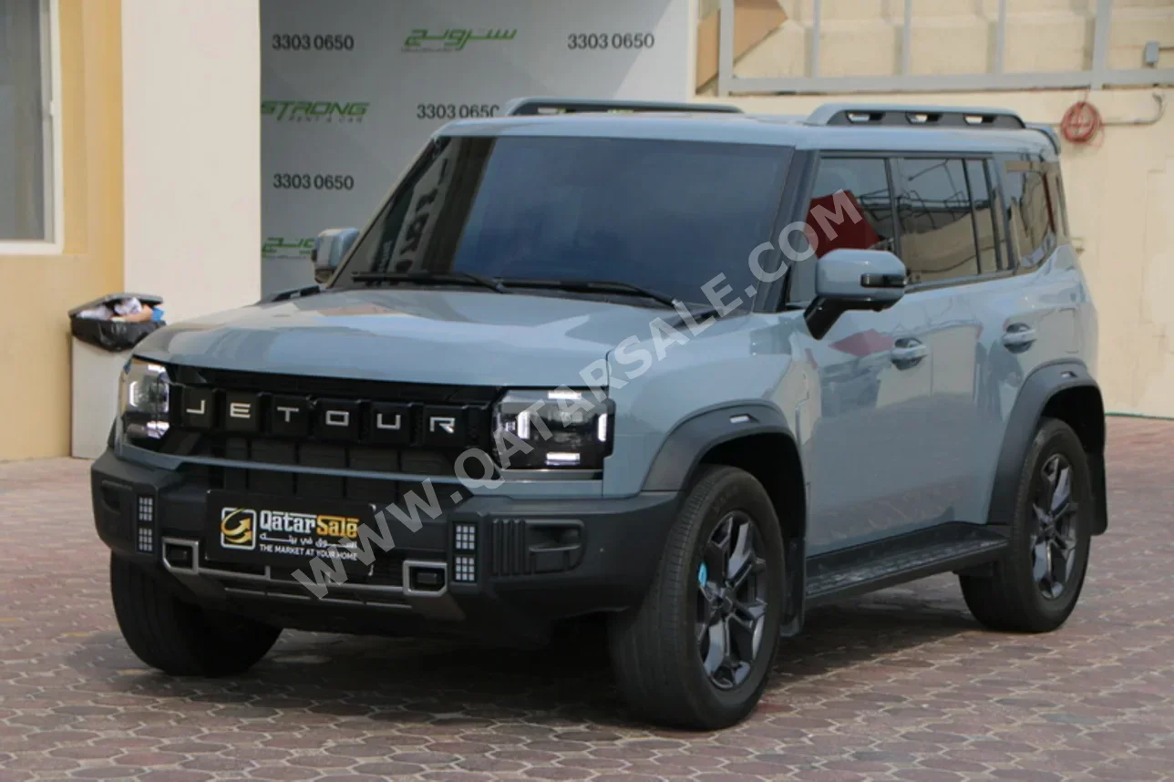 جيتور تي 2 2025 اوتوماتيك 22,000 كم 4 سلندر دفع رباعي اس يو في سمائي تحت الضمان