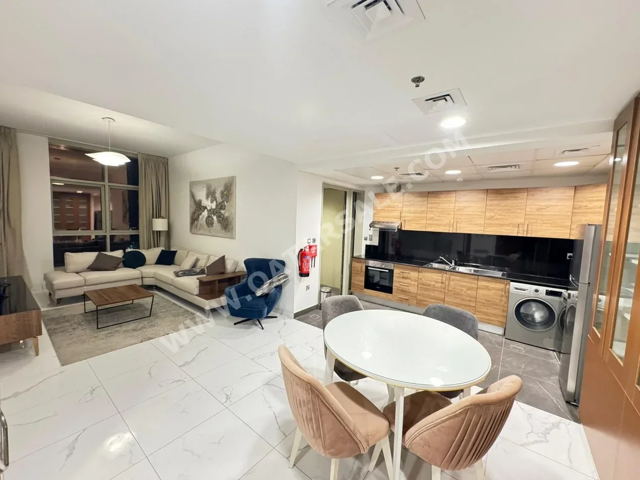 1 غرف نوم  شقة  للايجار  في الدوحة -  الخليج الغربي  مفروشة بالكامل