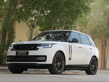 لاند روفر  رنج روفر  فوج اس اي  2023  اوتوماتيك  14,650 كم  8 سلندر  دفع رباعي  اس يو في  أبيض  تحت الضمان