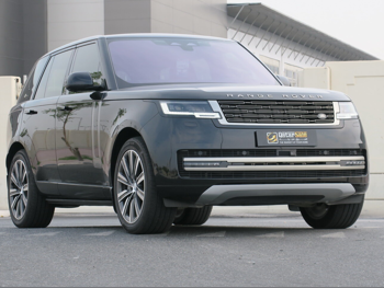 لاند روفر  رنج روفر  فوج اس اي  2022  اوتوماتيك  5,000 كم  8 سلندر  دفع رباعي  اس يو في  أسود  تحت الضمان