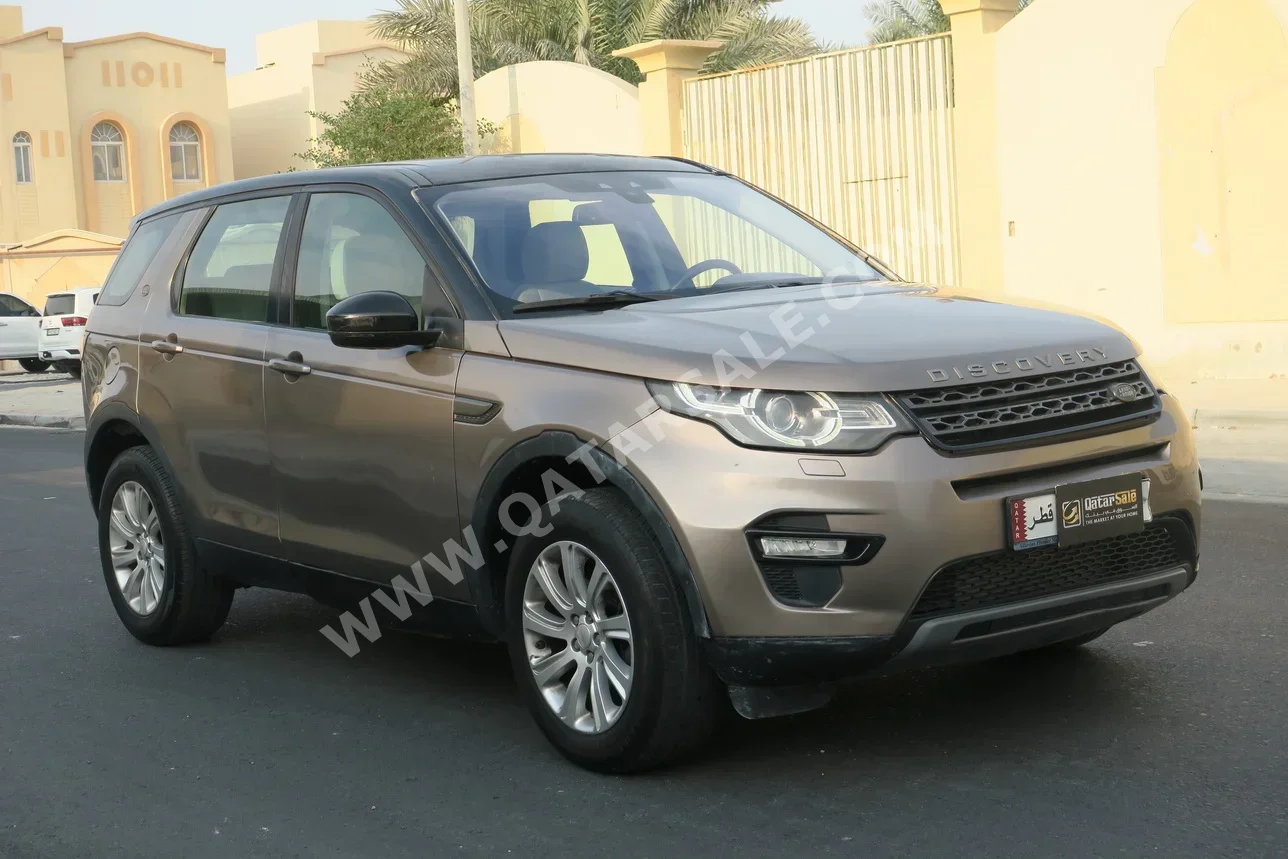 لاند روفر  ديسكفري  2016  اوتوماتيك  103,000 كم  4 سلندر  دفع رباعي  اس يو في  برونزي