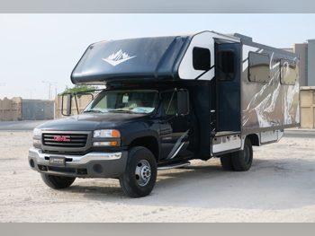 Caravan - 2024 - Black