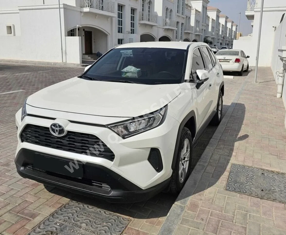 Toyota Rav 4 2020 Automatic 40,528 Km 4 Cylinder Four Wheel Drive (4WD) SUV Pearl