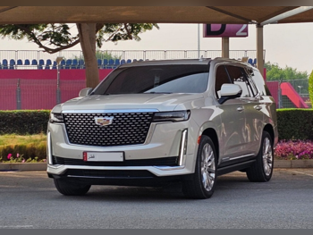 كاديلاك اسكيليد بلاتينيوم 2022 اوتوماتيك 60,000 كم 8 سلندر دفع رباعي اس يو في بيج