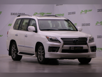 لكزس ال اكس 570 2015 اوتوماتيك 232,000 كم 8 سلندر دفع رباعي اس يو في أبيض