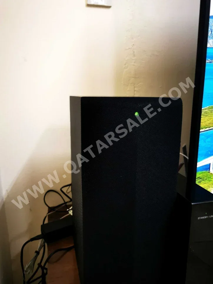 مكبرات صوت 4+1 أسود \ إل جي snc4r