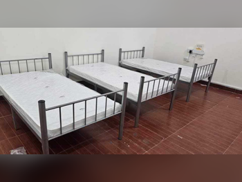 Beds - Lifestyle - Single - Gray - Mattress Included