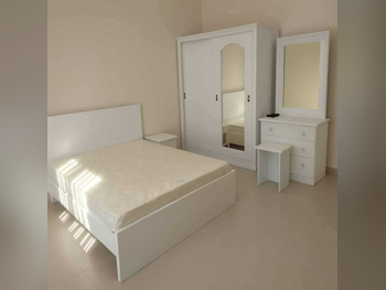 أطقم غرف نوم - لايف ستايل - طقم مكون من 6 قطع - أبيض