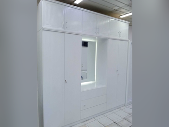 خزائن ودواليب الملابس والزينة - دوحة فيرنيتشر  - خزائن  - أبيض