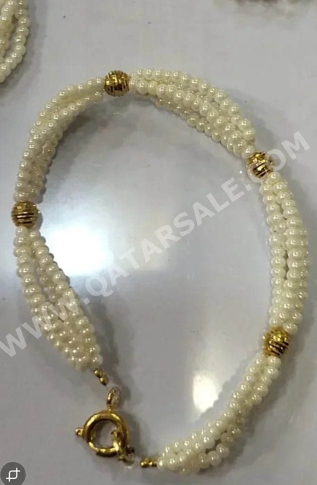 الذهب اساور  قطر  نسائي  حسب القطعة ( ديزاينرز)  ذهب أصفر  عيار 21