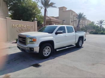 جي ام سي  سييرا  اس ال اي  2014  اوتوماتيك  485,000 كم  8 سلندر  دفع رباعي  بيكب  أبيض لؤلؤي