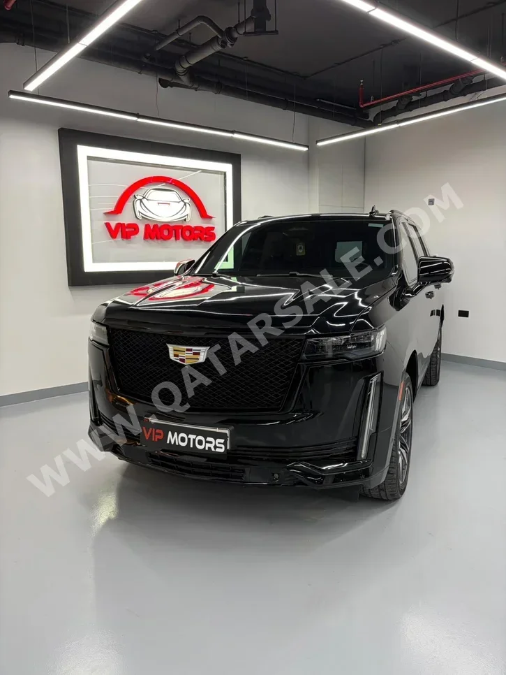 Cadillac Escalade Sport Platinum 2022 Automatic 65,000 Km 8 Cylinder Four Wheel Drive (4WD) SUV Black