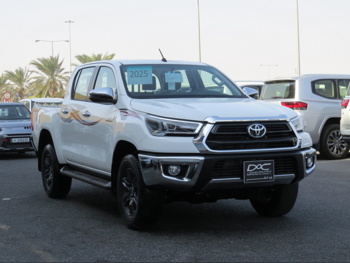 تويوتا  هاي لوكس  2025  اوتوماتيك  0 كم  4 سلندر  دفع رباعي  بيكب  أبيض  تحت الضمان