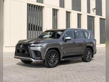 لكزس  ال اكس  600 اف سبورت  2023  اوتوماتيك  40,000 كم  6 سلندر  دفع رباعي  اس يو في  رمادي  تحت الضمان