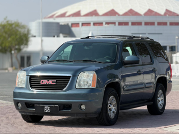 جي ام سي يوكون 2008 اوتوماتيك 203,000 كم 8 سلندر دفع رباعي اس يو في رمادي