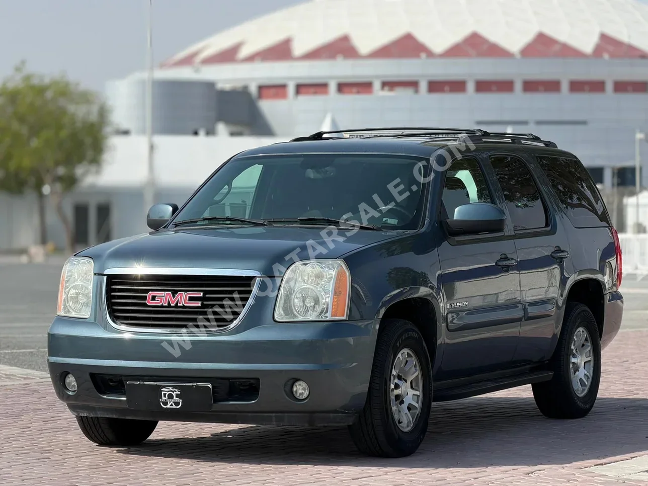 جي ام سي يوكون 2008 اوتوماتيك 203,000 كم 8 سلندر دفع رباعي اس يو في رمادي