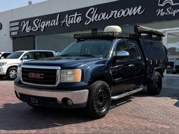 جي ام سي  سييرا  2008  اوتوماتيك  142,000 كم  8 سلندر  دفع رباعي  بيكب  أزرق غامق