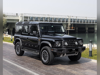 إينوس غرينادير 2023 اوتوماتيك 51,000 كم 6 سلندر دفع رباعي اس يو في أسود تحت الضمان