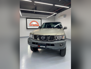 نيسان  باترول  سفاري  2024  عادي  6,000 كم  6 سلندر  دفع رباعي  اس يو في  ذهبي  تحت الضمان