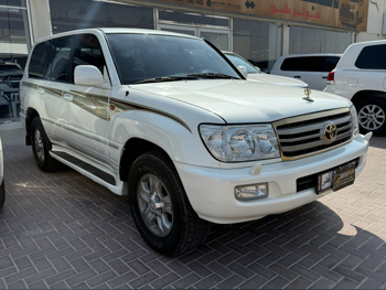 تويوتا لاند كروزر في اكس ار 2006 اوتوماتيك 338,000 كم 8 سلندر دفع رباعي اس يو في أبيض